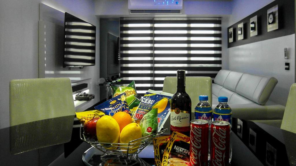 Modern Luxury Lower Penthouse Unit Manila Bagian luar foto