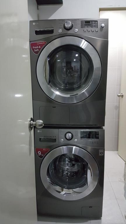 Modern Luxury Lower Penthouse Unit Manila Bagian luar foto